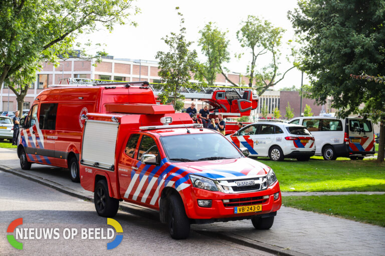 Speelplezier en sport tijdens ‘Gamen met de Politie’ op de Catullusweg in Rotterdam