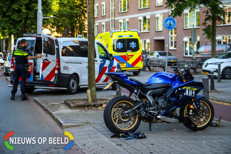 Motorrijder gewond na aanrijding met gemeentevoertuig Oudedijk Rotterdam