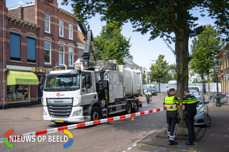 Vrouw overreden door vuilniswagen in Leiden