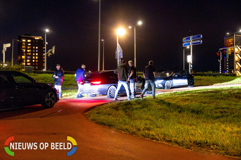 Achtervolging A16 eindigt op Algeraweg Capelle aan den Ijssel