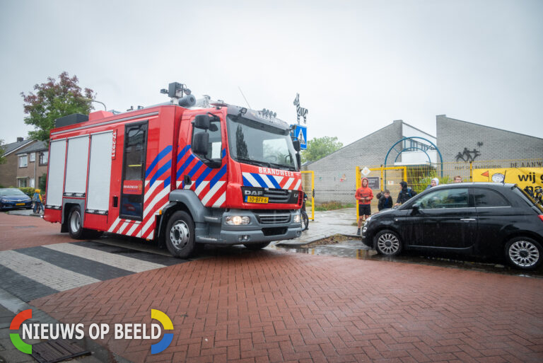 Brandweer rukt uit voor verbrandde tosti op school Doctor W. Dreesstraat Zuidland