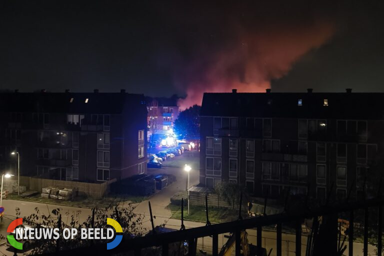 Drie auto’s in brand op Het Steen in Capelle aan den IJssel