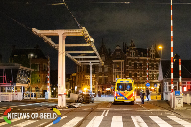 Jongeman gewond na eenzijdig ongeval Lage Erfbrug Rotterdam