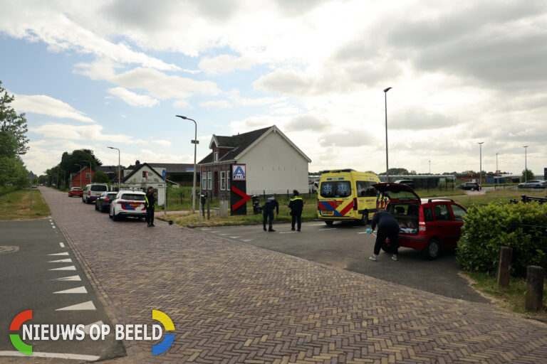 Scooterrijder geschept door auto op Hoofdweg-Zuid in Nieuwerkerk aan den IJssel