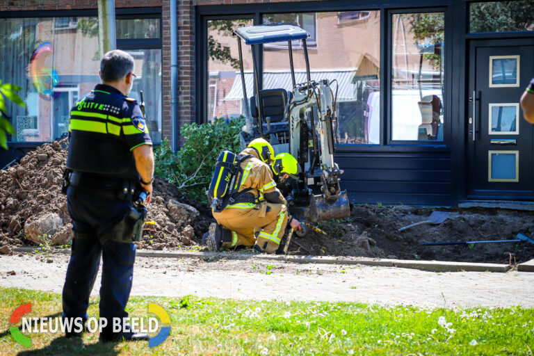 Gasleiding doorboord tijdens werkzaamheden Irenestraat Heinenoord