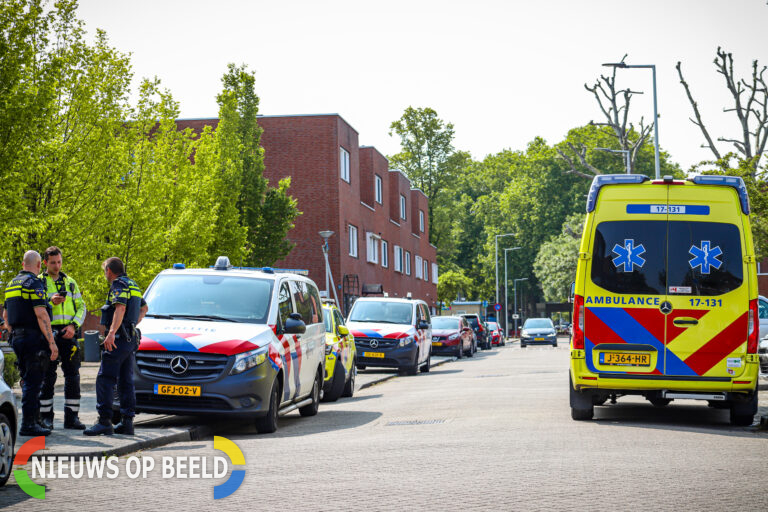 Man in woning mishandeld door twee personen; verdachten slaan op de vlucht
