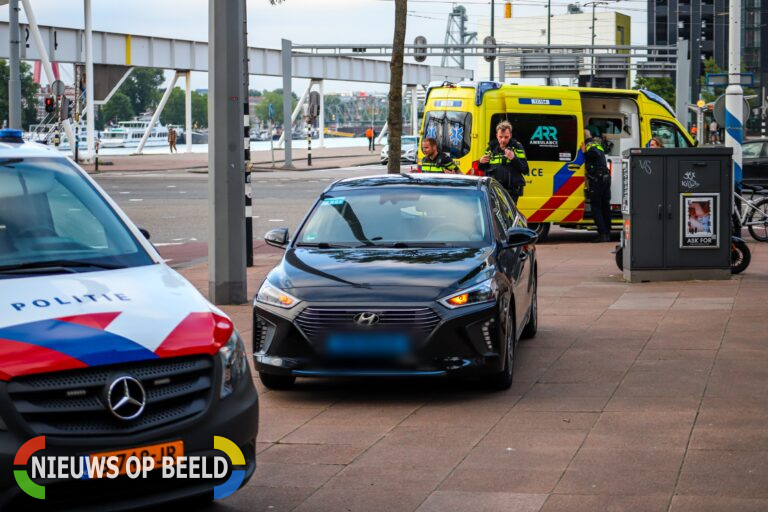 Scooterrijder gewond na aanrijding Posthumalaan Rotterdam