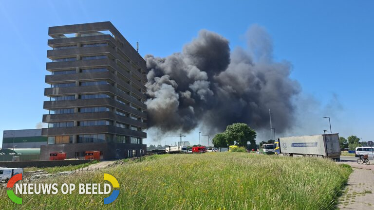 Zeer grote brand op industrieterrein bij afvalverwerker Maassluissedijk Vlaardingen