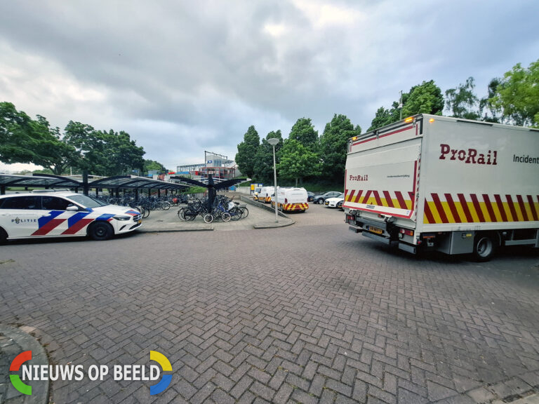 Politie is op zoek naar jonge meisjes die treinspoor overstaken bij Nieuwerkerk aan den IJssel: Hulpdiensten rukten groots uit