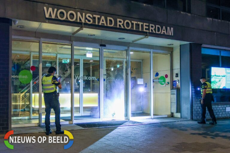 Explosie bij kantoor van Woonstad Rotterdam