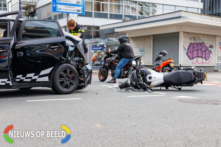 Motorrijder gewond na forse crash op Motorstraat in Rotterdam