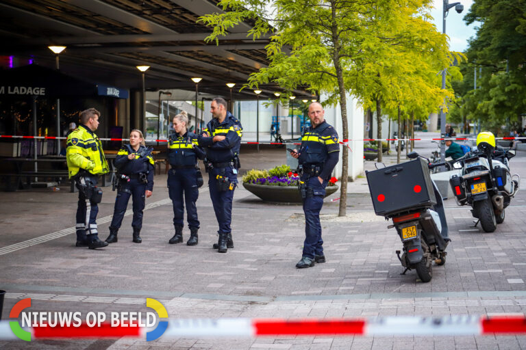 Vrouw gewond na aanrijding met roekeloze bezorgscooter Metroplein Rotterdam