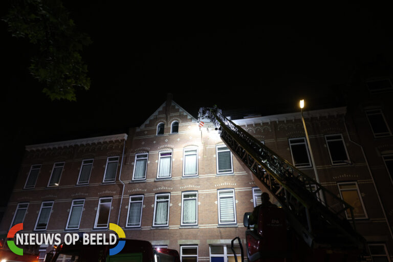 Bewoners op straat na explosie Pretorialaan Rotterdam