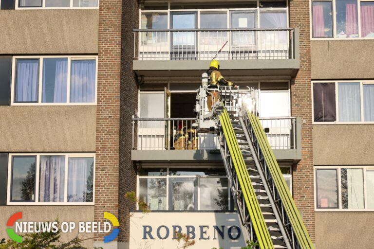 Brand in keuken van internaat Robbenoord Schulpweg Rotterdam