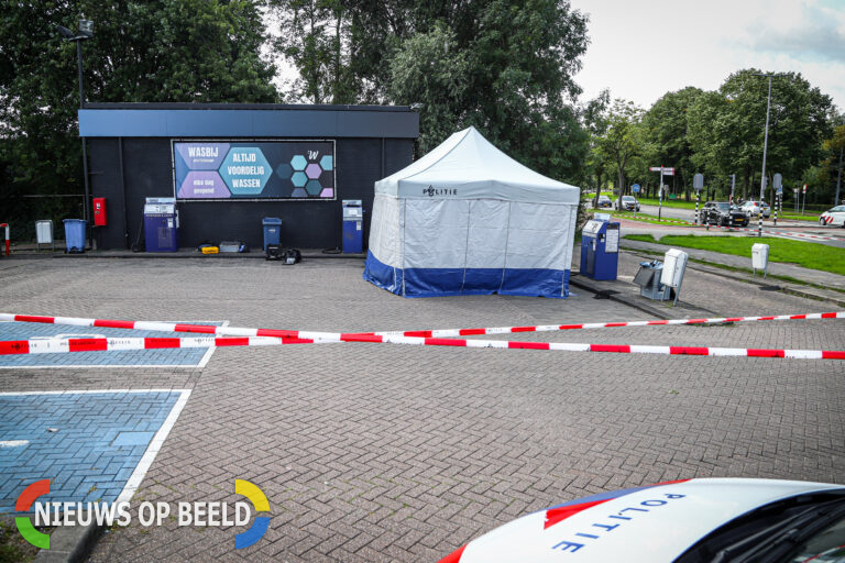 Lichaam vrouw (28) ontdekt in auto aan Colosseumweg Rotterdam