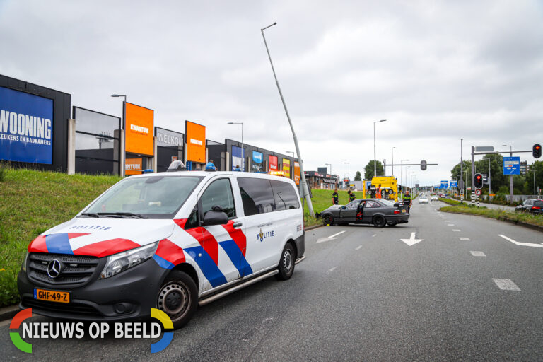 Forse schade bij eenzijdig ongeval Stadionweg Rotterdam