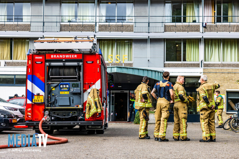 Groot alarm om brand in flat Maarten Harpertsz Trompweg Dordrecht
