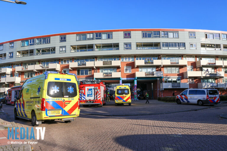 Brandweerinzet na vermoedelijke brandstichting in appartement Grote Beer Rotterdam