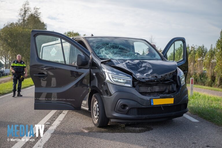 Fietser overleden na aanrijding met bestelbus Garsdijk Simonshaven