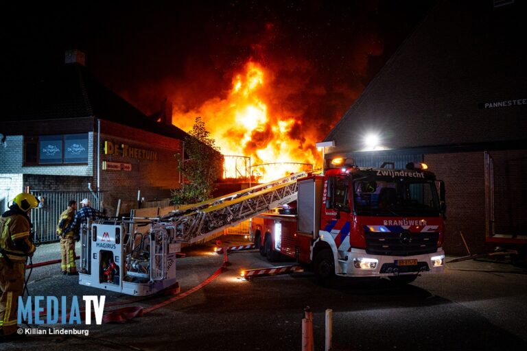 Zeer grote brand bij De Theetuin Pruimendijk Ridderkerk