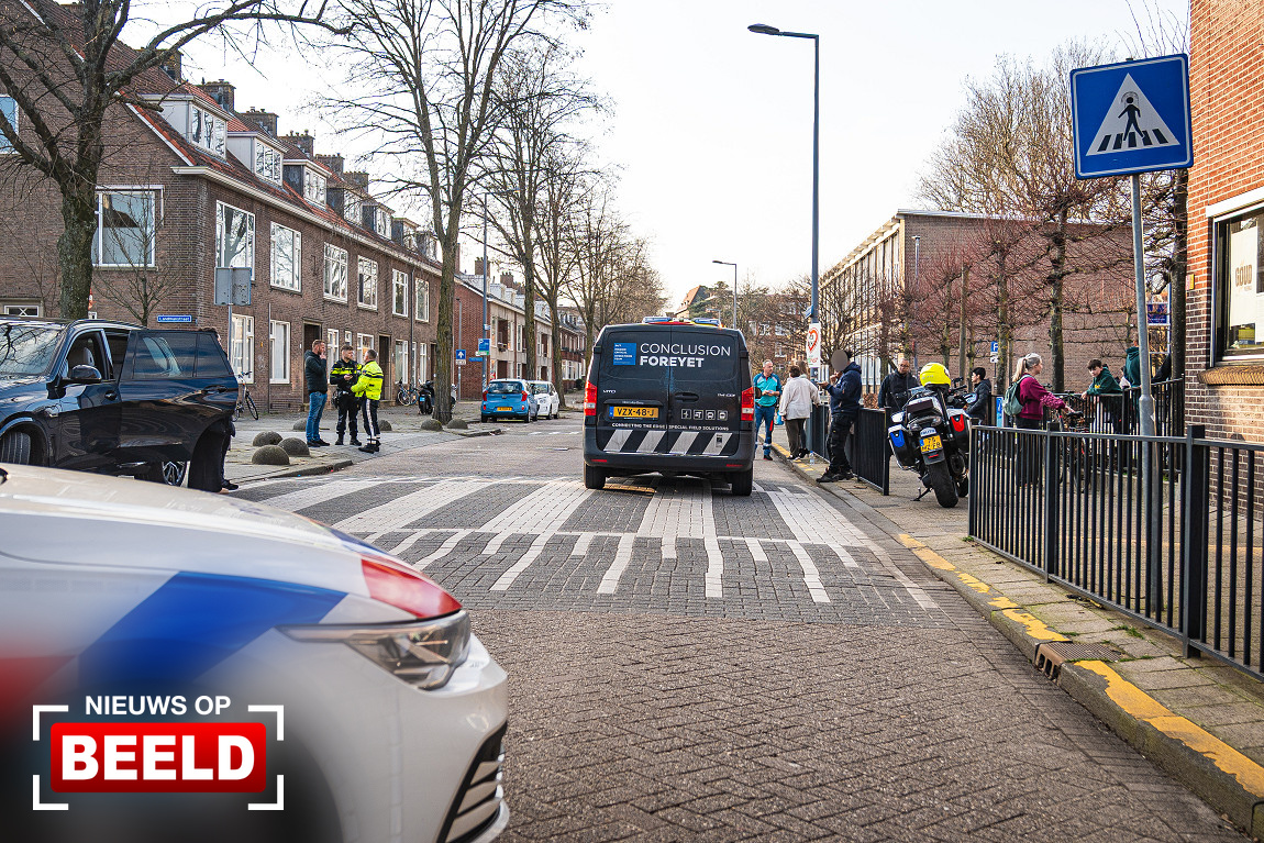 Kind aangereden op zebrapad Van Blommesteynweg Rotterdam. Kind aangereden op zebrapad Van Blommesteynweg Rotterdam.
