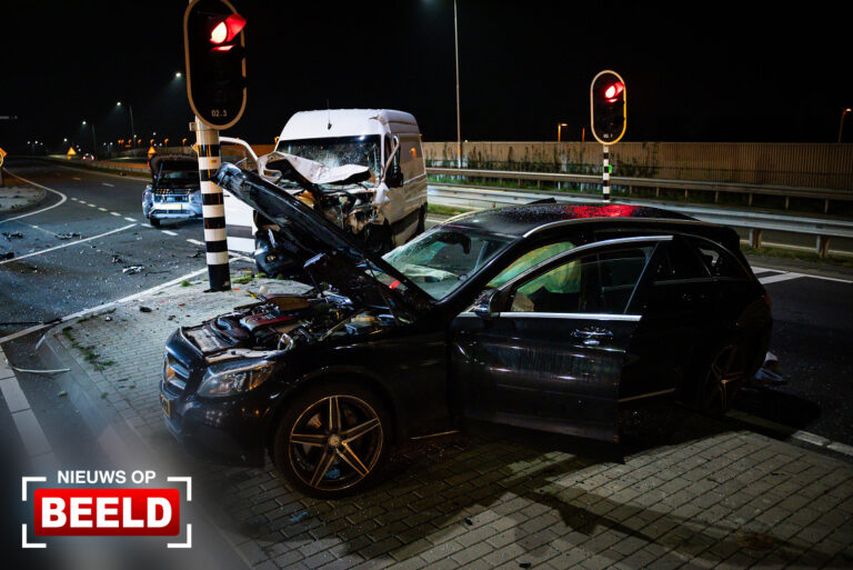 Vijf gewonden en aanhouding na groot ongeval N209 Bergschenhoek