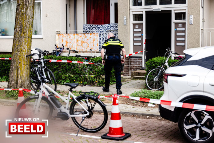 2-jarig kind zwaargewond na val van derde verdieping Aalscholverstraat Dordrecht