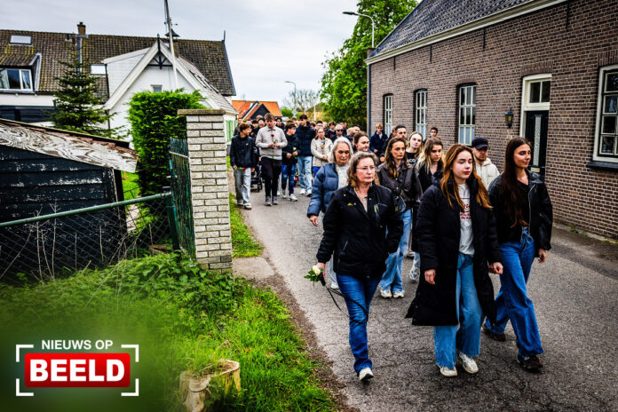 Stille tocht voor verongelukte motorrijder Westdijk Heinenoord