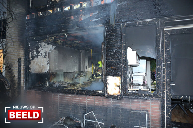 Woning flink beschadigd na brand Bethlehemweg Oostvoorne
