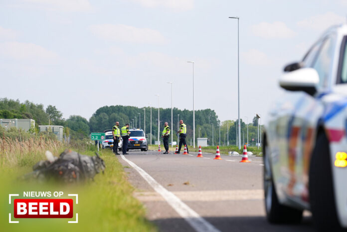 Motorrijder zwaargewond bij eenzijdig ongeval Noordzeeweg Rozenburg