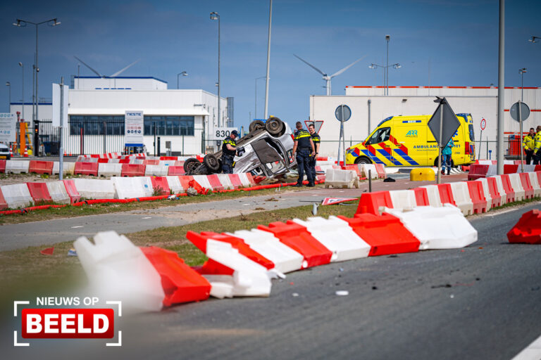 Spookrijdende bestuurder onder invloed over de kop Europaweg Maasvlakte Rotterdam