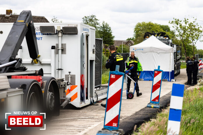 14-jarige jongen overleden bij aanrijding met vrachtwagen Graafdijk West Molenaarsgraaf