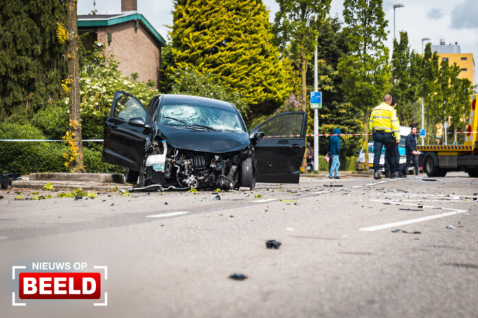 Twee gewonden en aanhouding na zware aanrijding Langenhorst Rotterdam