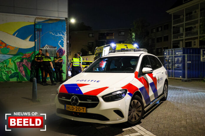 Gewonde en twee aanhoudingen na steekpartij Laanzichtstraat Rotterdam