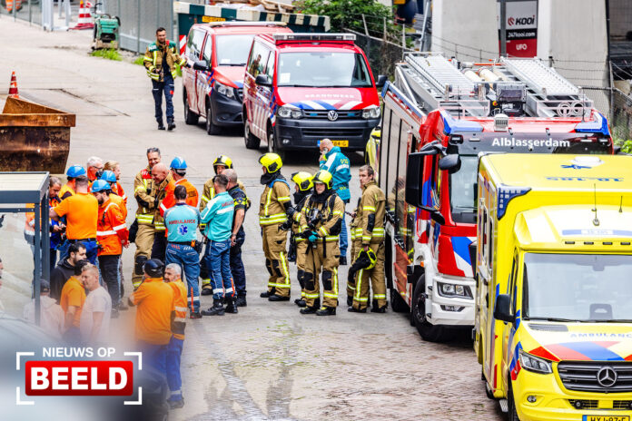 Persoon onwel bij schoonmaakwerkzaamheden in staalbedrijf Rapenburg Alblasserdam