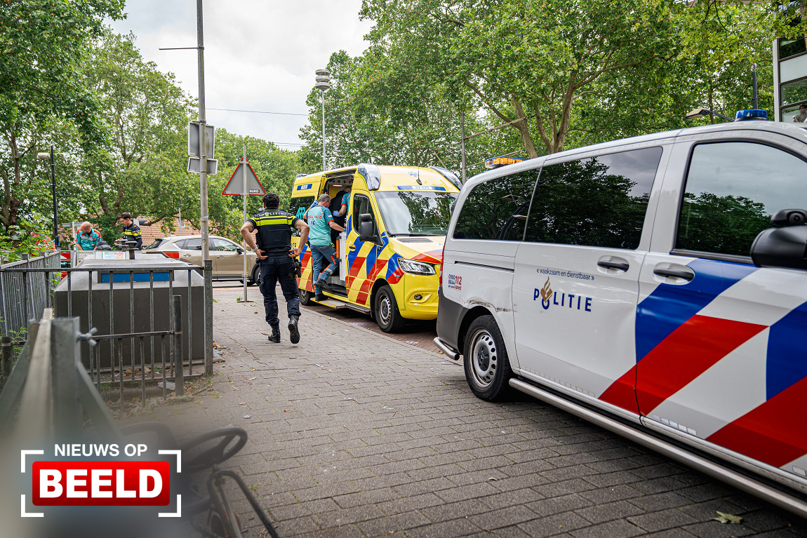 Aanrijding tussen kinderen en scooter Dreef Rotterdam.