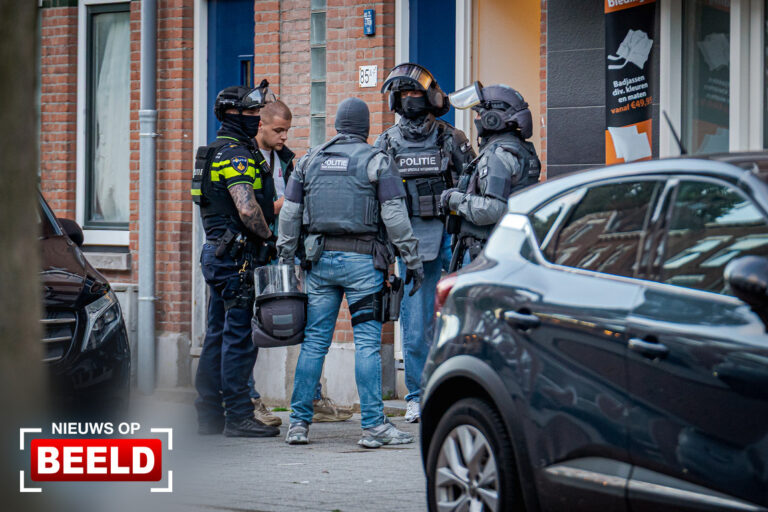 Twee gewonden na mogelijke schietpartij Lambertusstraat Rotterdam