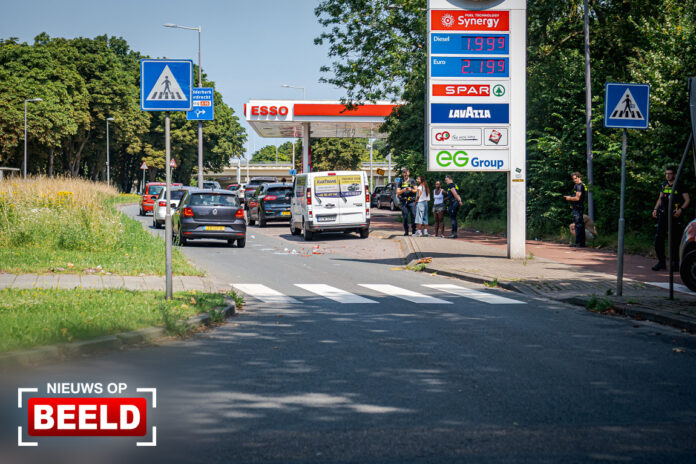 Meisje aangereden op zebrapad Adriaan Volkerlaan Rotterdam