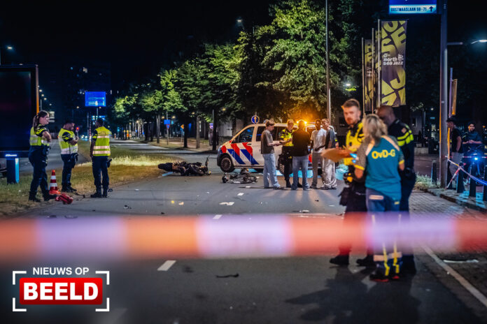 Fietser zwaargewond na aanrijding met motor Maasboulevard Rotterdam