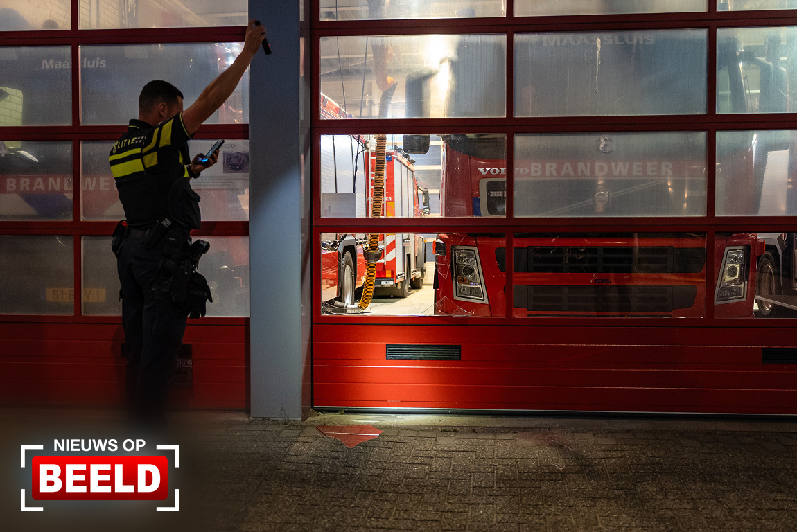 Hydraulische spreider gestolen bij inbraak brandweerkazerne Elektraweg Maassluis