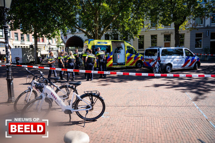 Gewonde bij steekpartij bij coffeeshop Eendrachtsplein Rotterdam