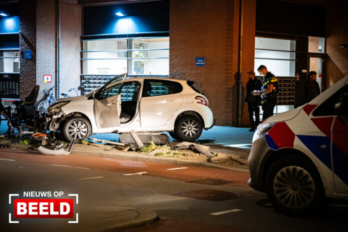 Bestuurder onder invloed aangehouden na eenzijdig ongeval Verlengde Motorstraat Rotterdam