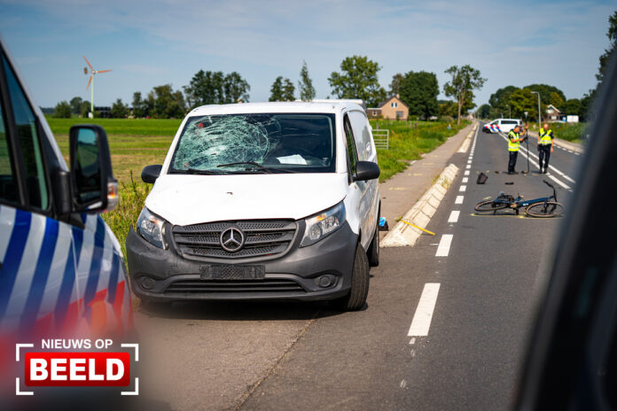 84-jarige fietsster overleden bij aanrijding met bedrijfsbus N480 Middenpolderweg Streefkerk