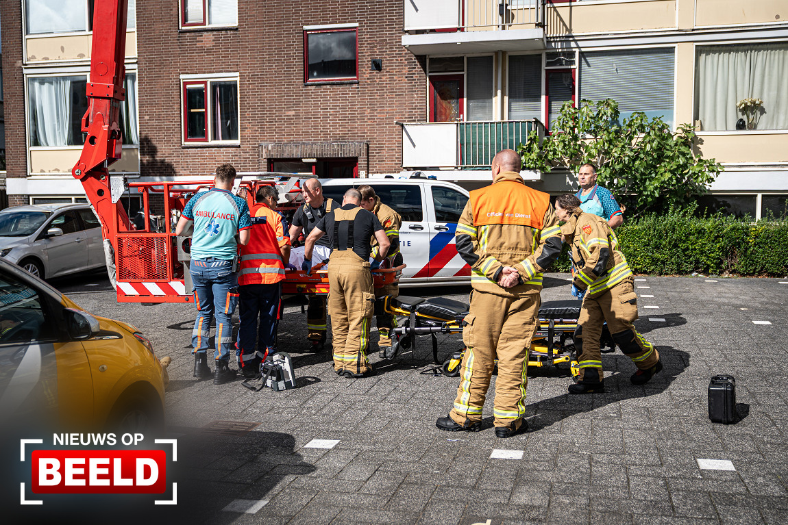 Zwaargewonde bij steekpartij in woning Johannes Muldersstraat Vlaardingen