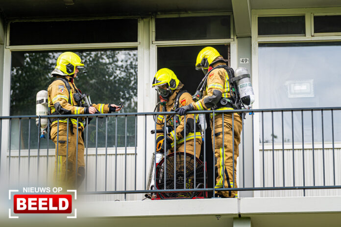 Twee bewoners nagekeken na keukenbrand Lodijk Rotterdam