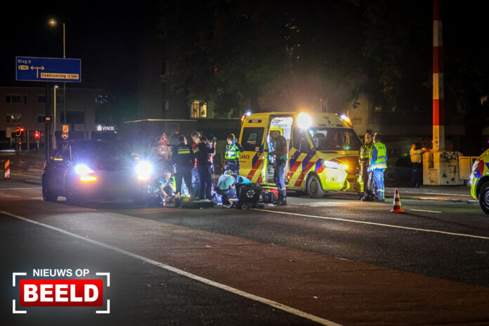 Fietser (40) overleden na aanrijding met auto Oostmolenwerf Rotterdam