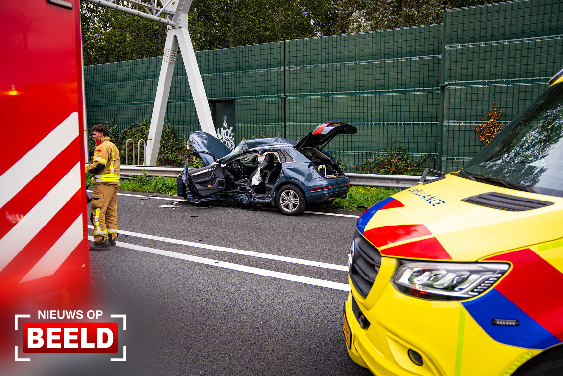 Ernstig ongeval met vrachtwagen en drie personenauto’s op A20 bij Vlaardingen