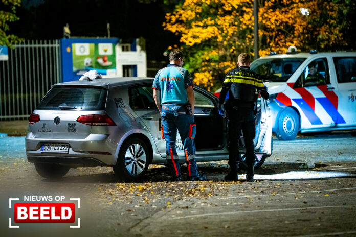 Man geslagen met hamer en bedreigd met vuurwapen bij beroving Kievitsweg Ridderkerk